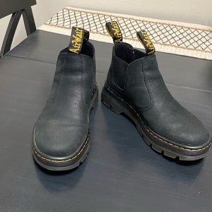 Dr Martens Unisex - Adult Chelsea Boot Men’s 7 Women’s 8